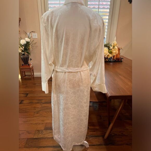 Vintage Victoria’s Secret Gold Label Ivory Satin Jacquard Robe Full Length Sz S